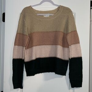 Francesca’s sweater size medium in great condition